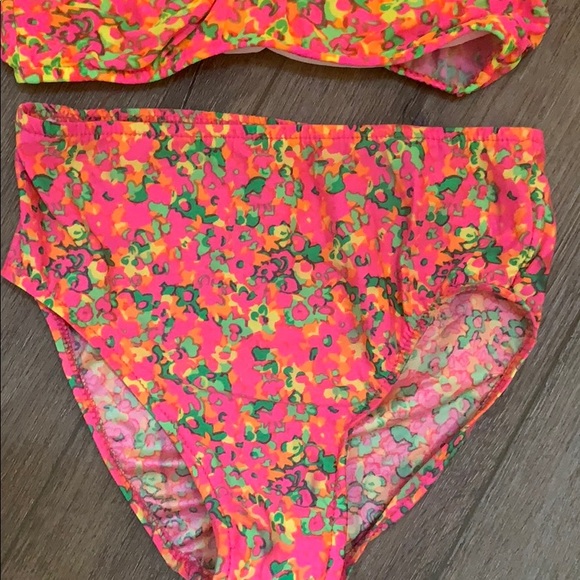 Two Piece (girls 10) Swimsuit - Picture 3 of 6